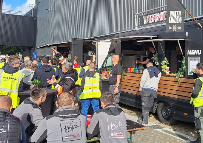 Waarom foodtruck festivals zo populair zijn bij bedrijven en evenementen