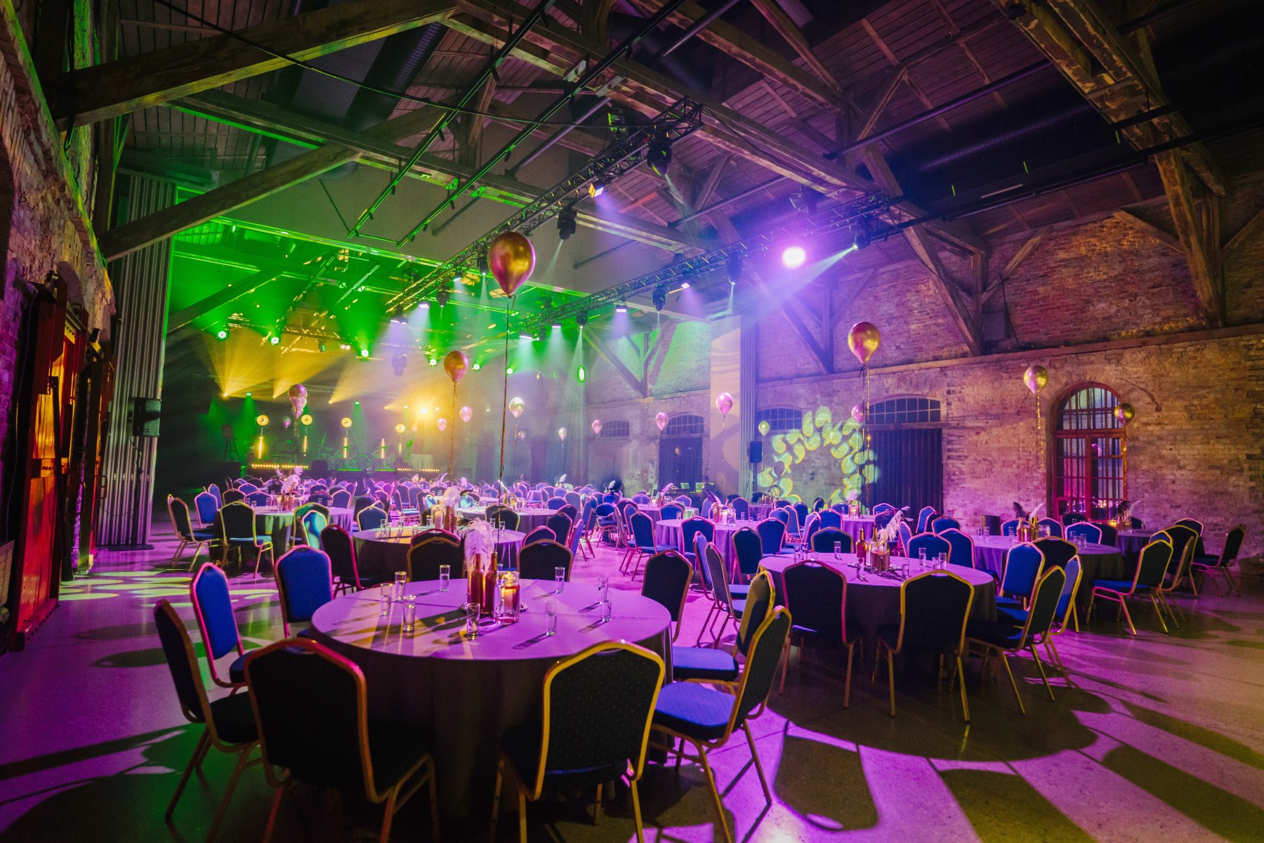 Van bedrijfsfeest tot heisessie. <br>van jubileum tot kerstevent!